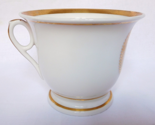 Large Paris porcelain breakfast cup gilt with fine gold, early 19th century