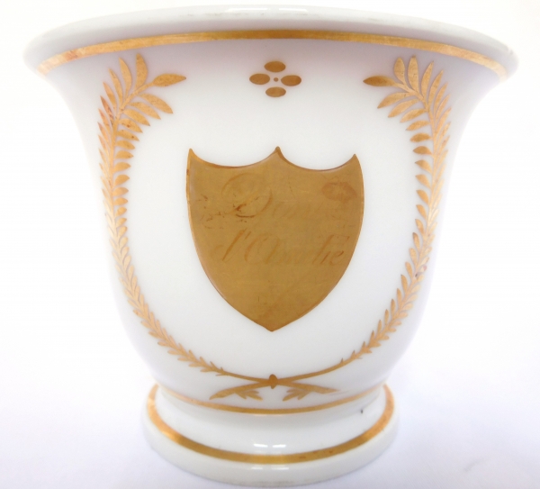 Large Paris porcelain breakfast cup gilt with fine gold, early 19th century