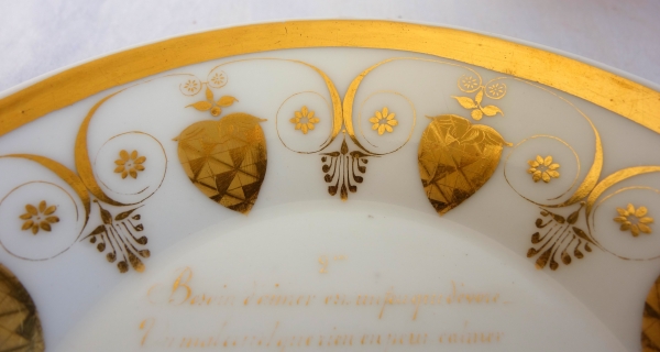 Tasse musicale d'époque Empire en porcelaine de Paris blanche et or - début XIXe siècle