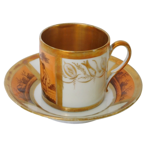 Tasse litron en porcelaine de Paris dorée Empire en grisaille orange