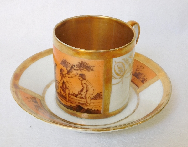 Tasse litron en porcelaine de Paris dorée Empire en grisaille orange