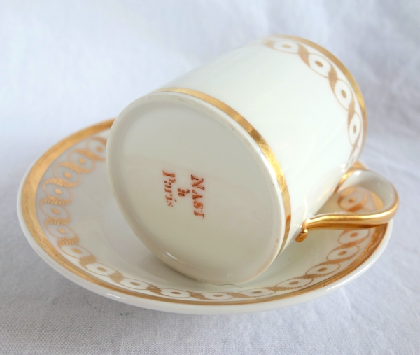 Nast Manufacture : Empire Paris porcelain coffee cup enhanced with fine gold - signed