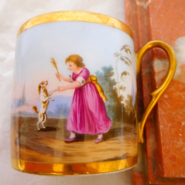 Tasse à café en porcelaine de Paris de forme litron, Darte Frères, époque Empire