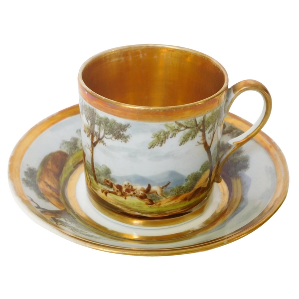 Tasse litron en porcelaine de Paris dorée Empire, décor cynégétique