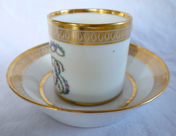Manufacture du Duc d'Angoulême : tasse litron en porcelaine, époque Louis XVI