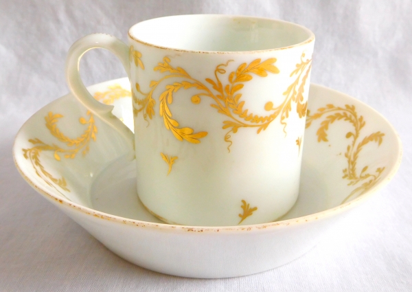 Niderviller : tasse litron en porcelaine à décor doré à l'or - époque Empire