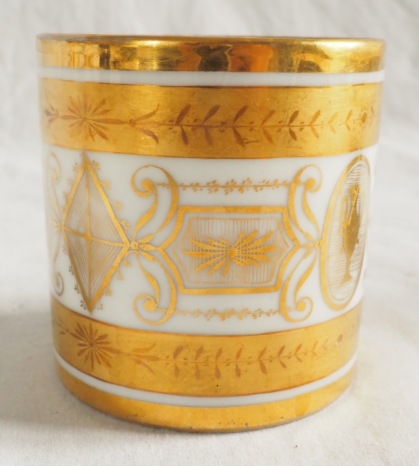 Tasse litron d'époque Directoire en porcelaine de Paris blanche et or - fin XVIIIe siècle