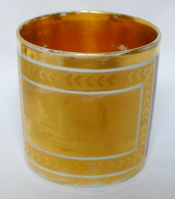 Tasse à café litron d'époque Empire - décor pourpre et or - attribué à Nast