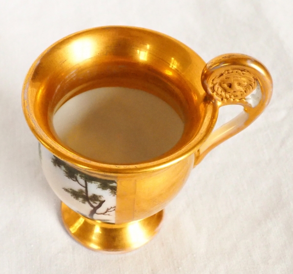 Empire Paris porcelain coffee cup enhanced with fine gold, early 19th century