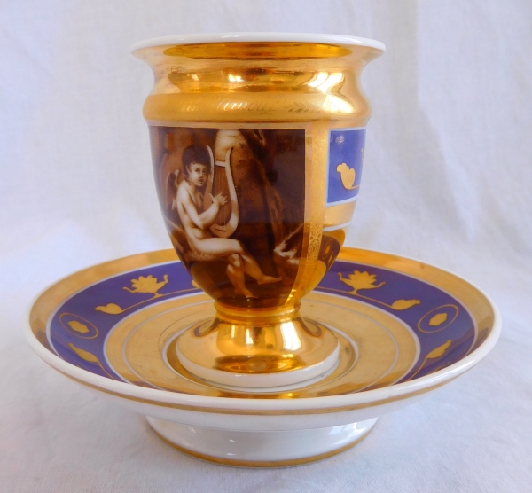 Empire Paris porcelain coffe cup : Love singing antique scene, early 19th century circa 1820