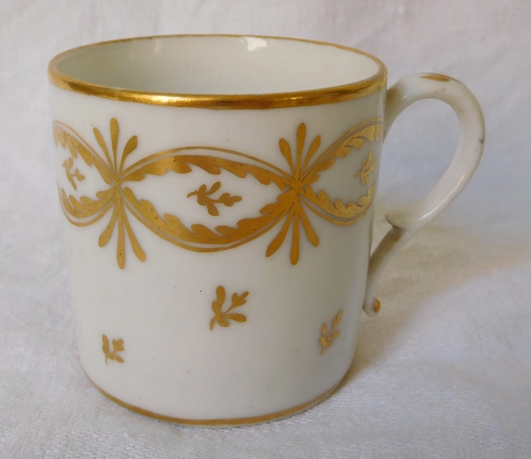 Manufacture de la Reine - tasse litron en porcelaine de Paris d'époque XVIIIe