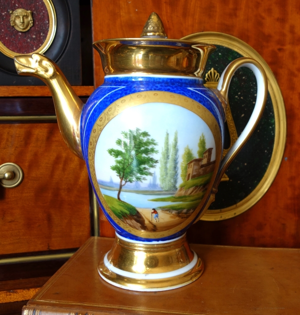 Verseuse / théière Empire à décor bleu et or en porcelaine de Paris, époque Restauration