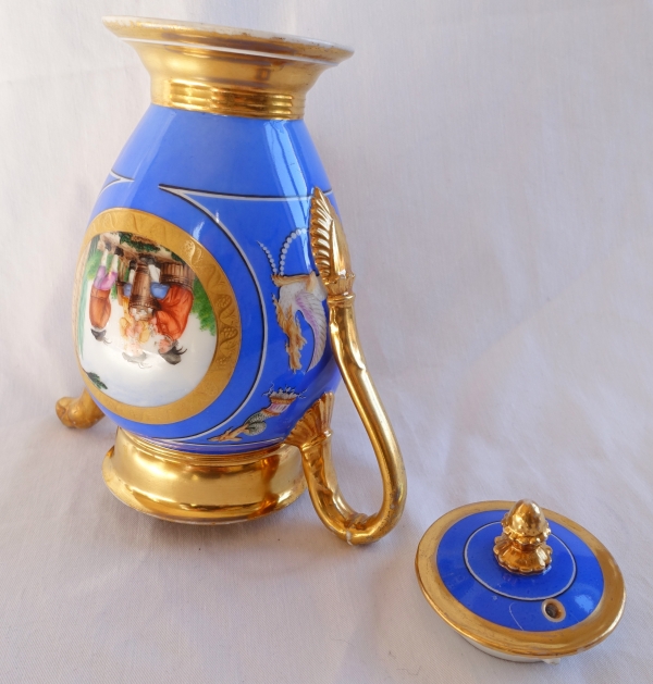 Paris Porcelain teapot, Empire Restoration period - attributed to Lebon-halley Manufacture