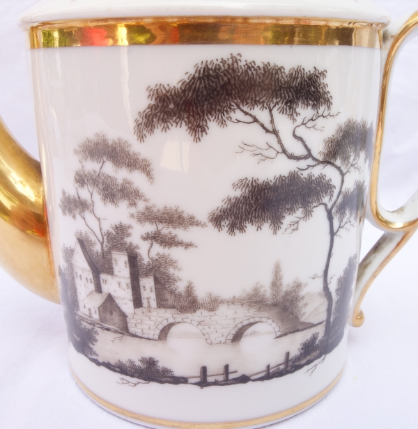 Empire Chantilly porcelain tea pot, early 19th century
