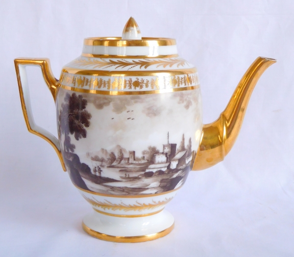 Paris porcelain teapot, Locre Manufacture, late 18th century