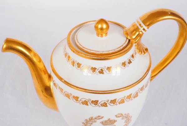 Sevres manufacture : porcelain teapot from Louis Philippe royal residence Chateau de Bizy