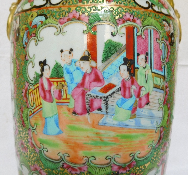 Grand vase / potiche en porcelaine de Canton, Chine, fin XIXe siècle