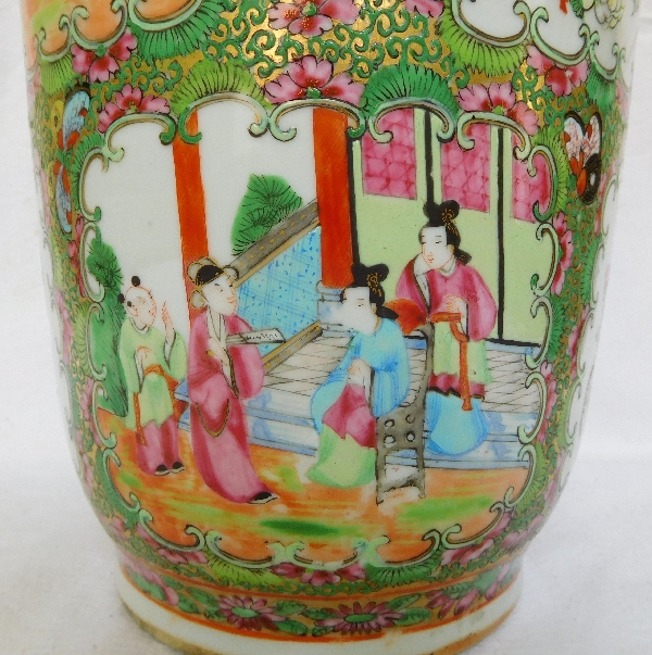 Grand vase / potiche en porcelaine de Canton, Chine, fin XIXe siècle