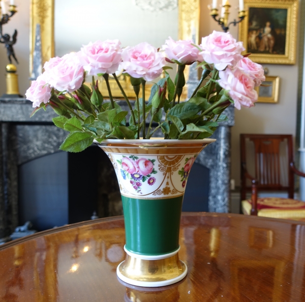 Charles X trumpet-shaped Paris porcelain vase, early 19th century circa 1830.