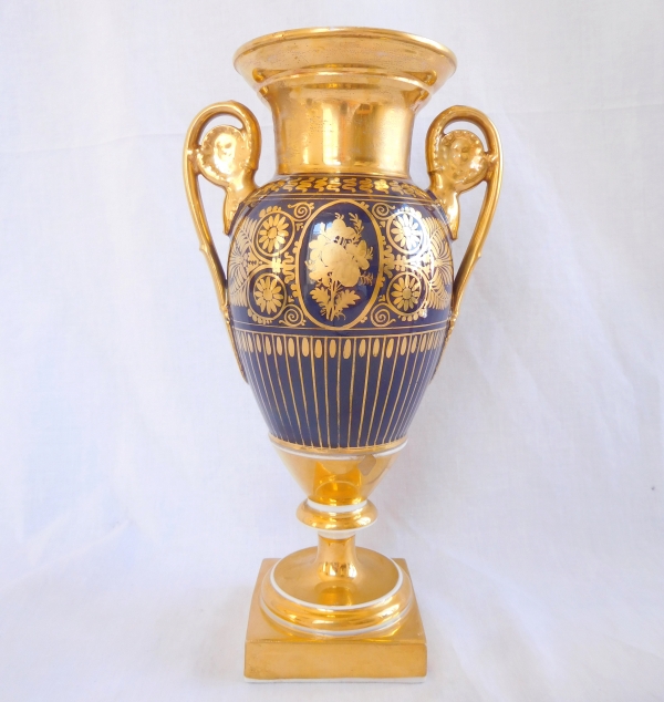Ornamental porcelain vase attributed to Darte Manufacture - Empire production, 19th century