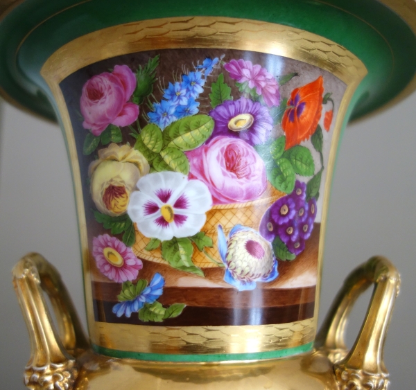 Grand vase Medicis en porcelaine de Paris - style Empire d'époque Restauration - 29cm