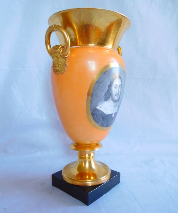 Grand vase d'ornement Empire en porcelaine de Paris - portrait de François Ier