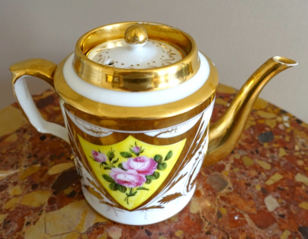 Empire Paris porcelain teapot, early 19th century circa 1820