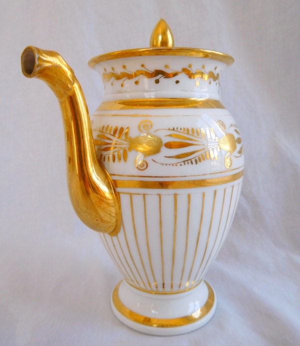 Empire Paris porcelain gilt teapot, early 19th century circa 1820