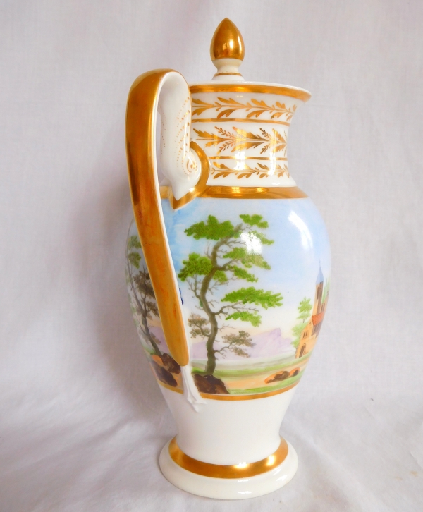 Grande verseuse / cafetière Empire en porcelaine de Paris dorée à paysage tournant, XIXe siècle vers 1820