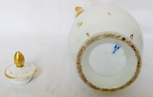Locre porcelain coffee pot - Louis XVI period, 18th century