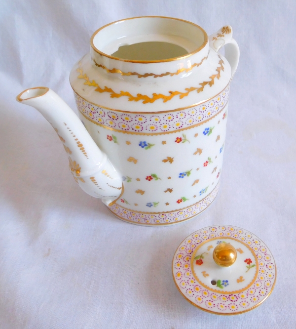 Paris porcelain teapot, Locre manufacture, Louis XVI production - late 18th century
