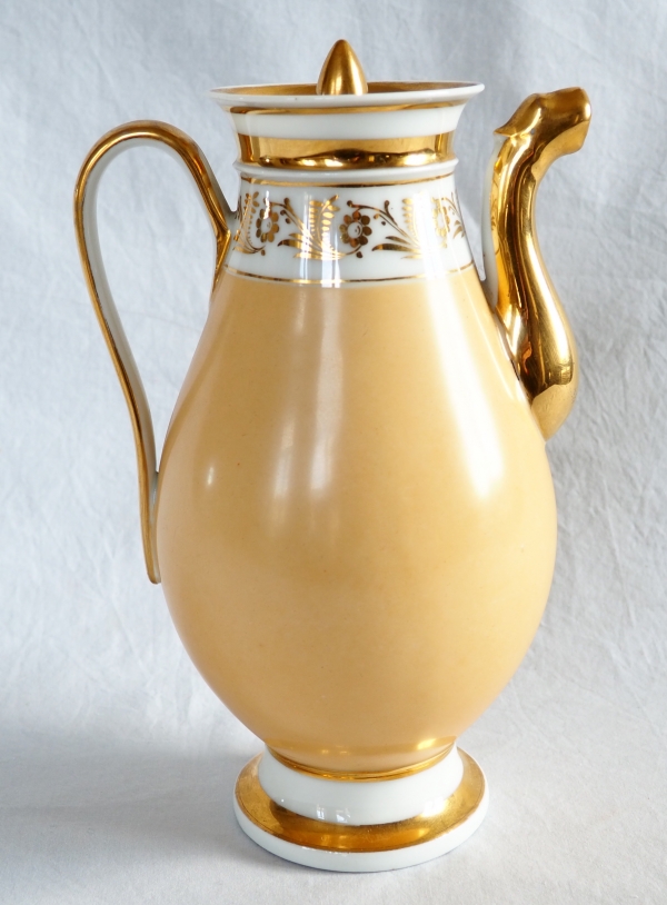 Tall Empire Paris porcelain coffee pot, early 19th century circa 1820