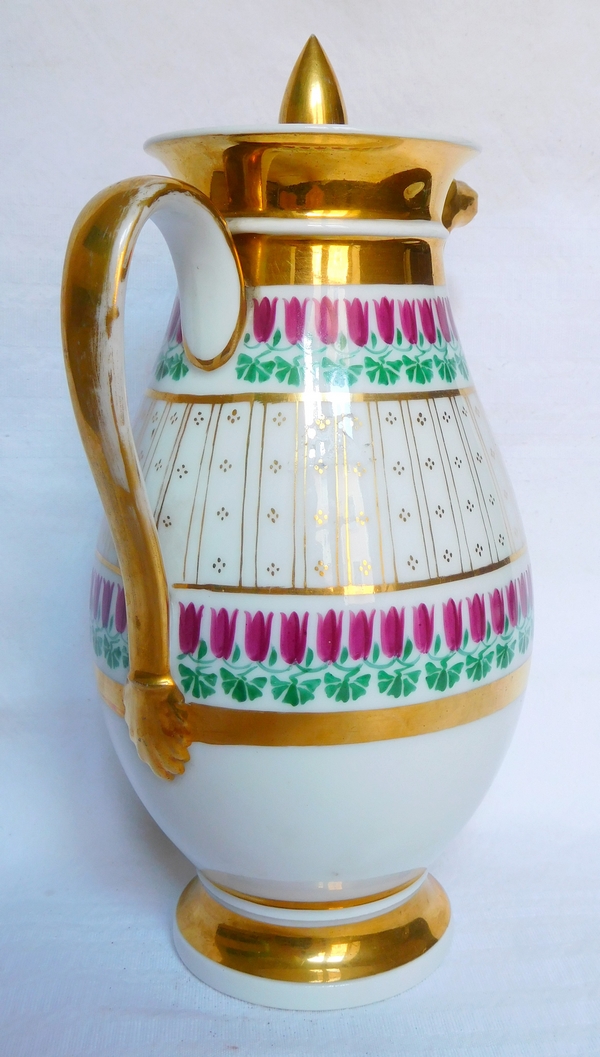 Verseuse, cafetière Empire en porcelaine de Paris dorée à l'or fin, époque Restauration