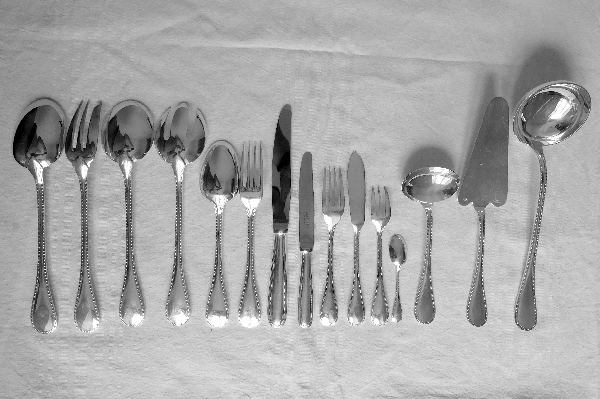 Christofle silver-plated fish cutlery set, Perles pattern