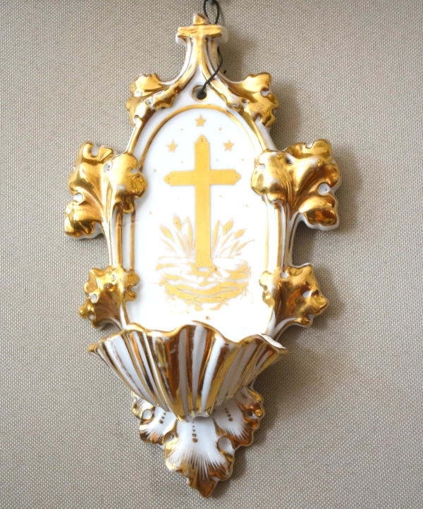 19th century Paris porcelain stoup enhanced with fine gold circa 1840