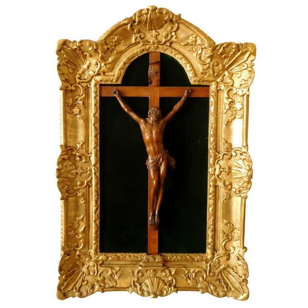 Christ on the Cross, rare early 18th century sculpture made of Bagard wood, late Louis XIV period