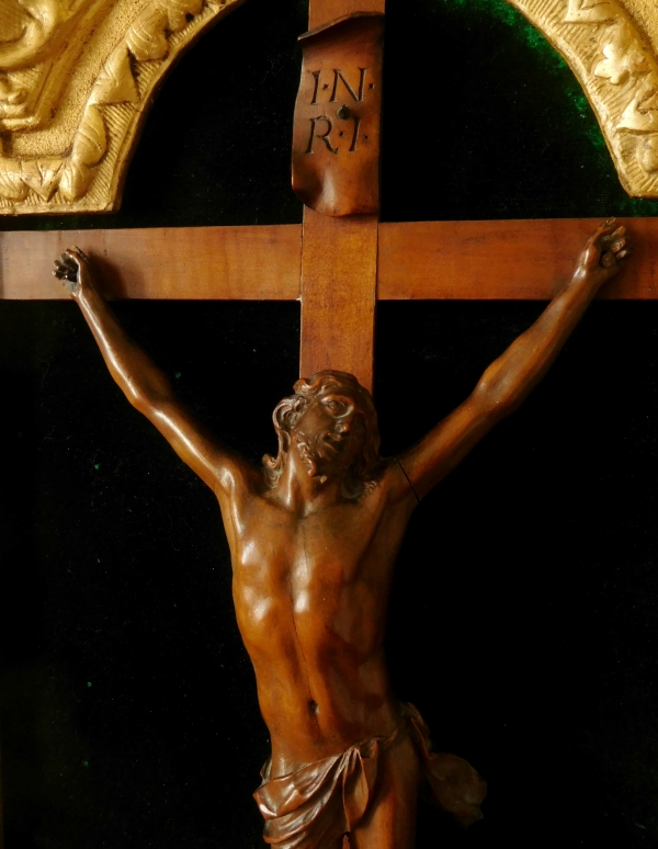 Grand Christ en Croix en bois de Sainte Lucie dit de Bagard, travail Nancéen du XVIIIe siècle