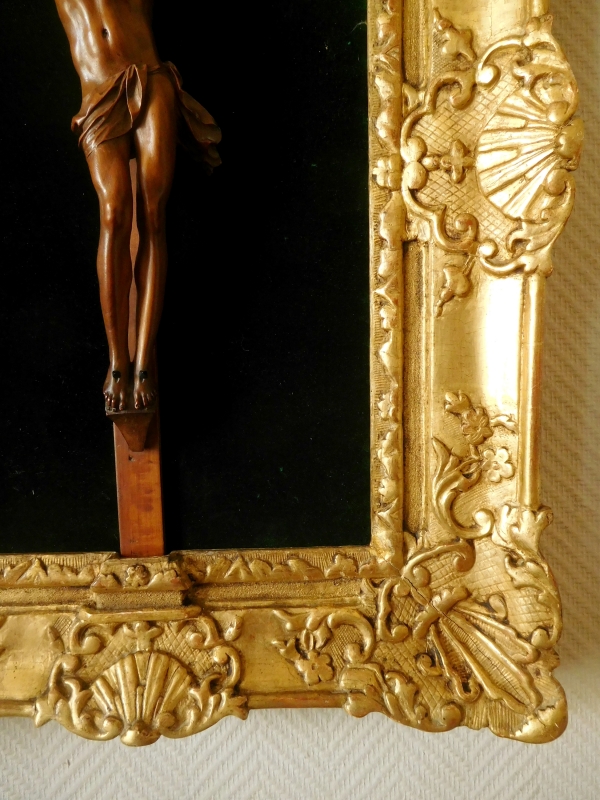 Christ on the Cross, rare early 18th century sculpture made of Bagard wood, late Louis XIV period