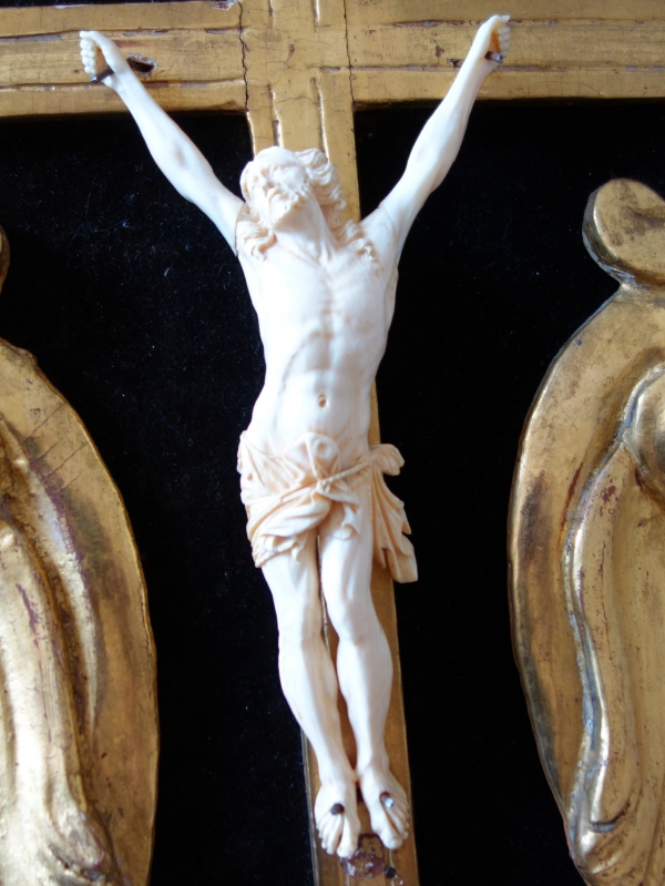 Ivory Christ, rich Louis XV gold leaf gilt wood frame, mid 18th century