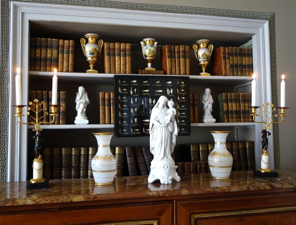 Grande Vierge à l'Enfant en biscuit de porcelaine d'époque Napoléon III