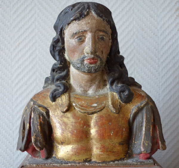 Paire de bustes reliquaires en bois polychrome et doré - époque XVIIe siècle