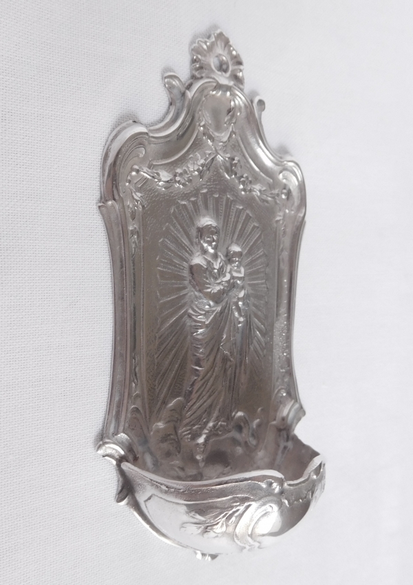Bénitier de style Louis XV en argent massif à la Vierge à l'Enfant, poinçon Minerve