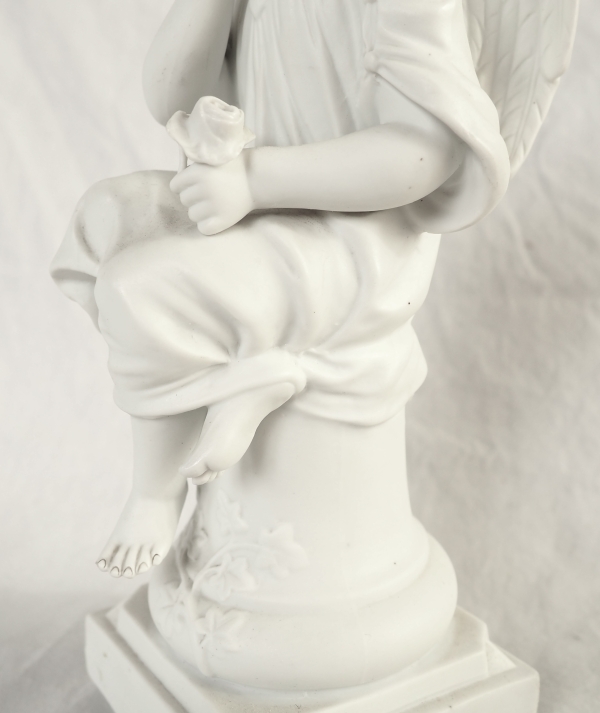 Statue d'Ange Gardien, biscuit de porcelaine XIXe siècle, objet religieux traditionaliste