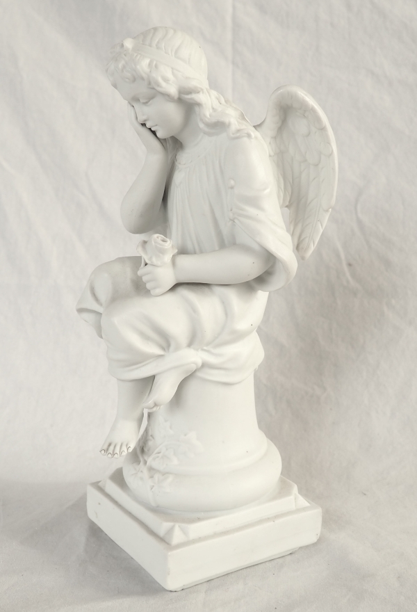 Statue d'Ange Gardien, biscuit de porcelaine XIXe siècle, objet religieux traditionaliste