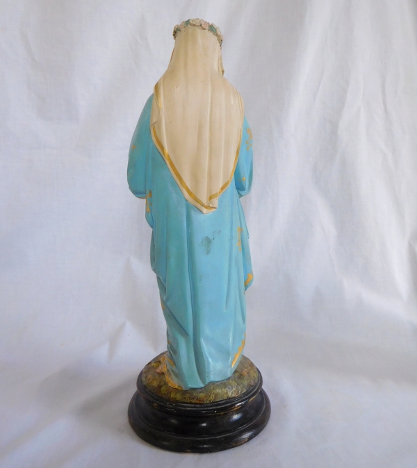 Grande statue de la Vierge Marie en plâtre polychrome et or, époque XIXe siècle - 40cm