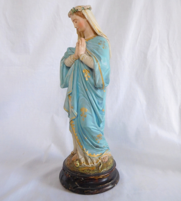 Grande statue de la Vierge Marie en plâtre polychrome et or, époque XIXe siècle - 40cm