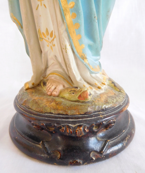 Grande statue de la Vierge Marie en plâtre polychrome et or, époque XIXe siècle - 40cm