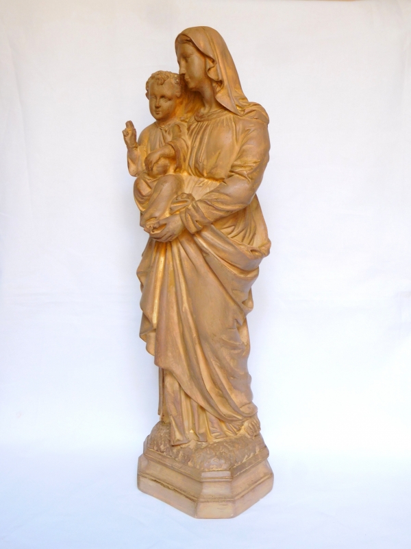 Virgin Mary and Jesus Child sculpture, grande statue XIXe en plâtre patiné terre cuite