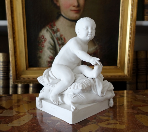 Madame Royale, Marie Thérèse Charlotte de France, l'enfant au coussin en biscuit attribué à Dagoty