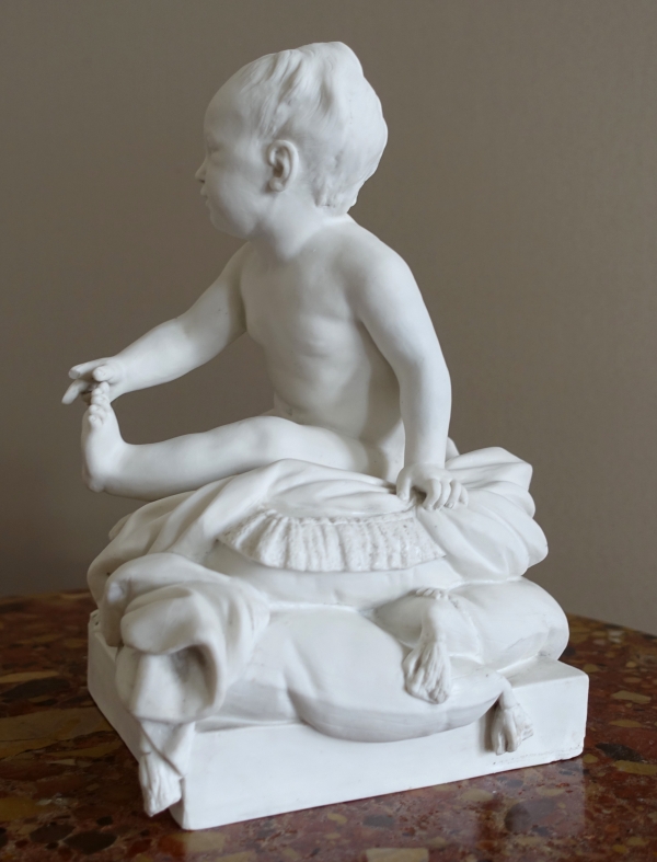 Madame Royale, Marie Thérèse Charlotte de France, l'enfant au coussin en biscuit attribué à Dagoty